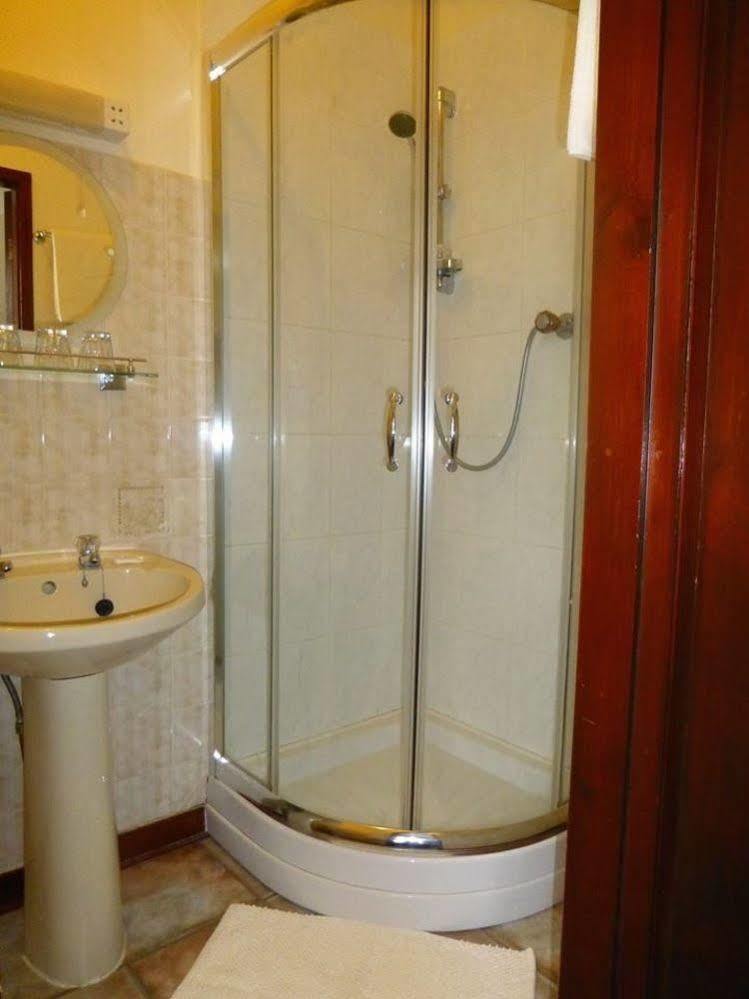 Woodlands Hotel Бирмингам Екстериор снимка