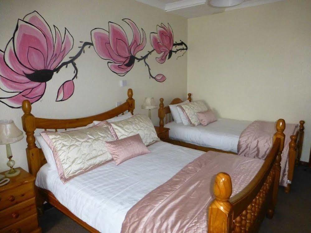 Woodlands Hotel Бирмингам Екстериор снимка